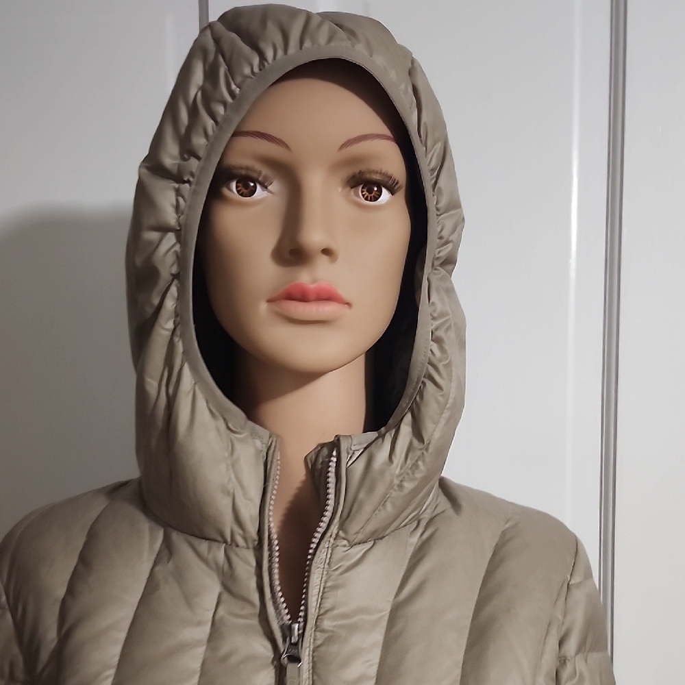 Eddie Bauer Women's Hooded Puffer Jacket - Taupe - Picture 7 of 10